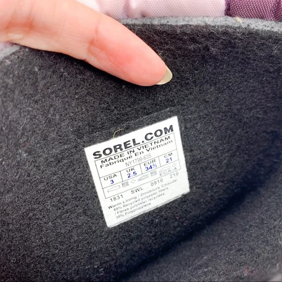 Sorel Cub Youth Waterproof Boots - Picture 12 of 16